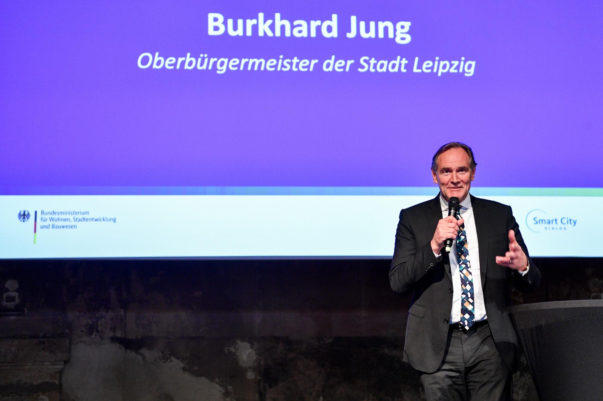 Leipzigs Oberbürgermeister Burkhard Jung begrüßt die Gäste des MPSC-Kongresses.